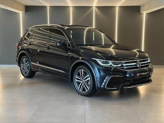 VOLKSWAGEN TIGUAN 2.0 300 TSI GASOLINA ALLSPACE R-LINE AUTOMÁTICO VOLKSWAGEN TIGUAN 2.0 300 TSI GASOLINA ALLSPACE R-LINE AUTOMÁTICO